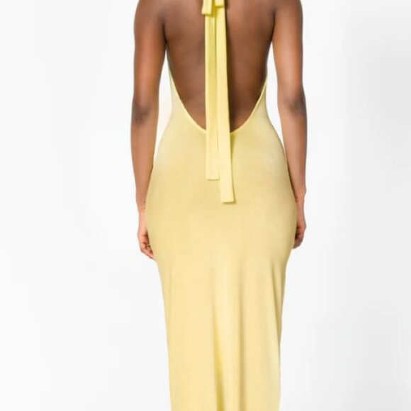 Elegant Yellow Maxi Dress - Picture 2 of 3